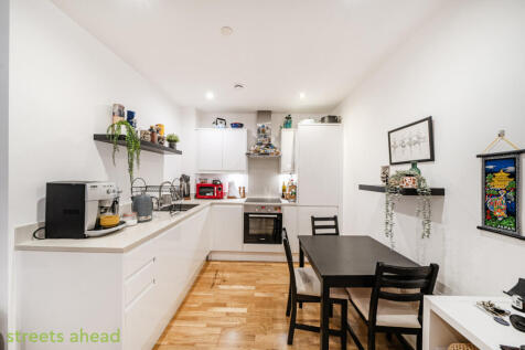 e08a297b-00c4-4c9...