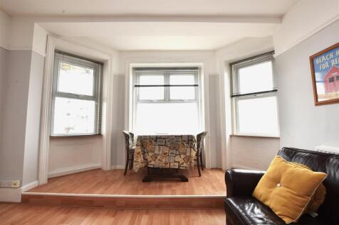 Bay Window - Living Room.JPG