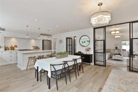 Kitchen/Dining