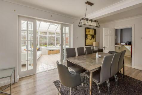 2 Heath House Drive-dining2.jpg