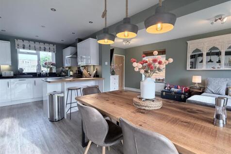 Kitchen/Dining/Family Room