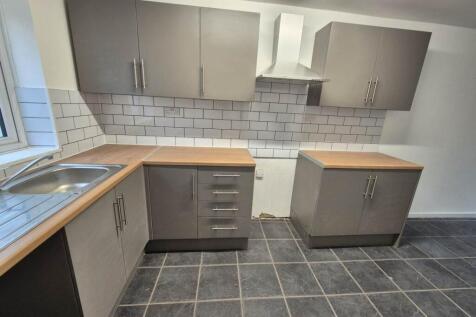 Burford, Brookside,  photo 5