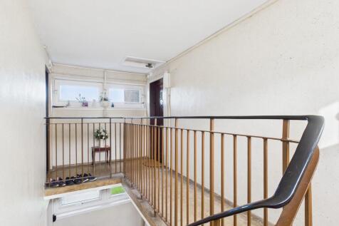 CAM05526G0-PR0057...