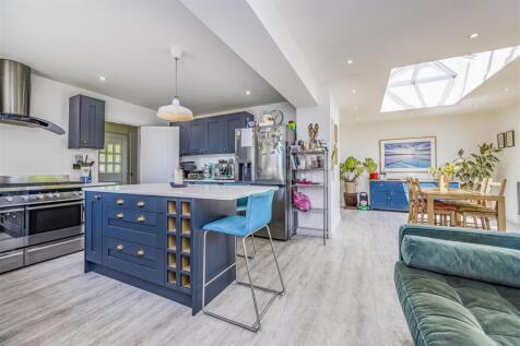 Mill Road, Westbourne-PorticoMarketing-Nexa-10.JPG