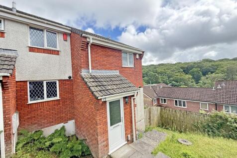 Westbury Close 72 - Front.JPEG