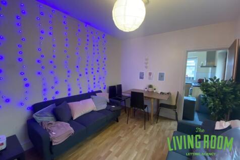 5-bed house on Tewkesbury Street, Cathays, Cardiff, £2,575/mo