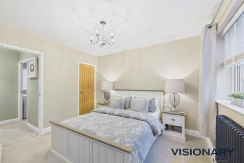 CAM03522G0-PR0238-STILL027