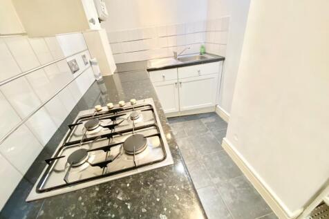 Upper Basingwell Street, SO32 photo 3