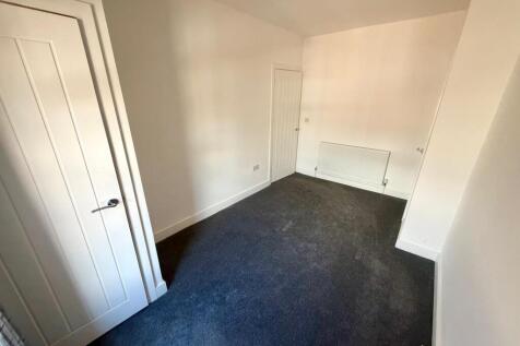 Gill Crescent North, Houghton Le Spring, DH4 6AW photo 5