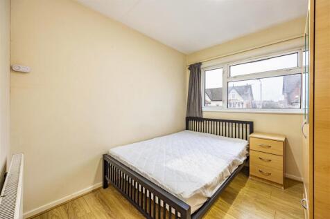 Flat8ThePoint-2.jpg
