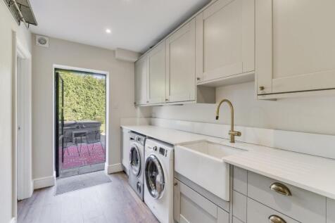 Homefield House-50.jpg