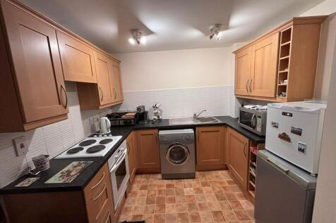 Fount Court, Lathkill Street photo 5