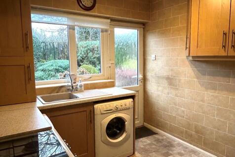 4 Colton Close, Chesterfield S41 8JL photo 4