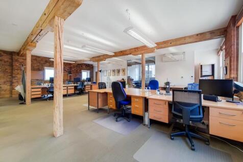 16_Main Office 21.jpg