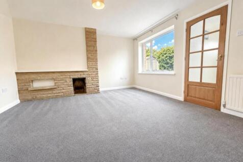 Lyster Avenue, Great Baddow, Chelmsford photo 3