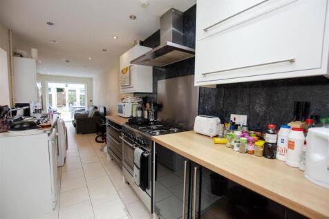 Open Plan Kitchen/ L