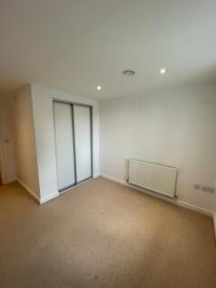 Chester Road, Hounslow, TW4 photo 4