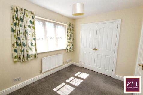 Fairford Leys Way, Aylesbury, Buckinghamshire, HP19 photo 5