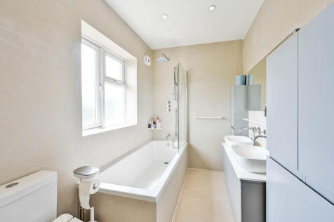 Savile Close, Surrey, KT3, New Malden, KT3 photo 4
