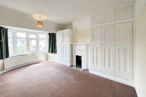 Esher Road, East Molesey photo 4