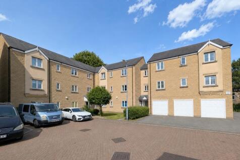 Larkfield Court Ewemove Brighouse (7)