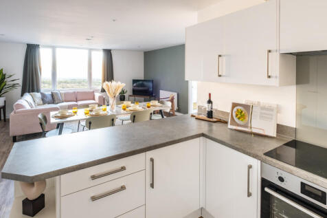 £1500 GIFT VOUCHER INCENTIVE **T&Cs APPLY**Three Bed,The Almere, Avebury Boulevard, Central Milton Keynes, Milton Keynes photo 2