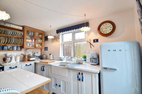 Kitchen / Dining Roo