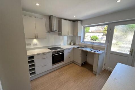 The Crescent, Wick, Bristol, Gloucestershire, BS30 photo 3