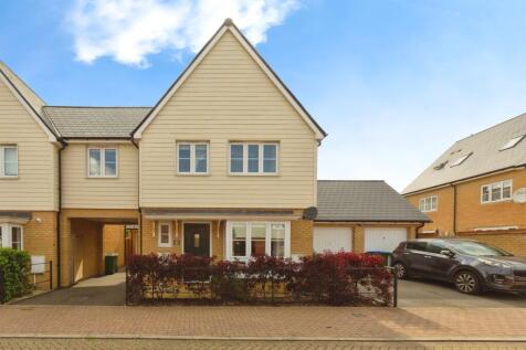 Aylesbury, HP18 - property photo