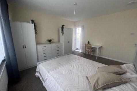 watling-gardens-nw2-3ue-1021900