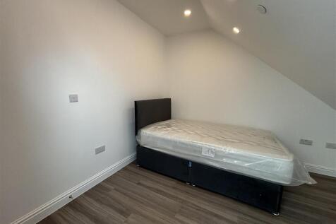 Colum Road, Cathays photo 4