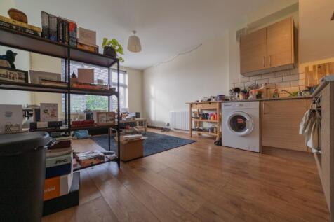 Call 02920 668585 to secure your viewing _1