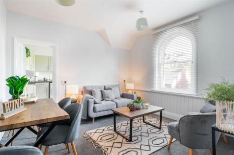 Living Room.jpg