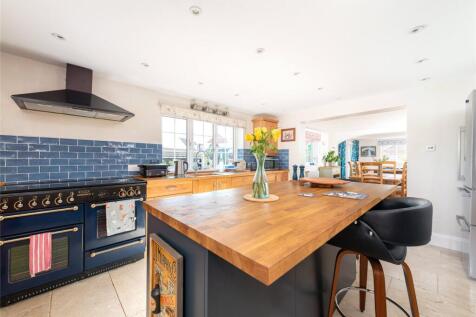 Kitchen/Breakfast Rm