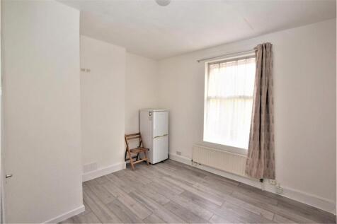 45 Derby RoadWatfordHertfordshire photo 2