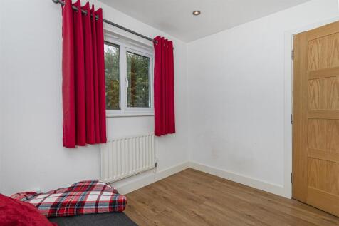 Bramleys Estate Agents - Oakfield Drive - Mirfield