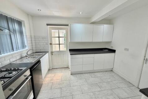 Spinney Close, West Bridgford, NOTTINGHAM photo 4
