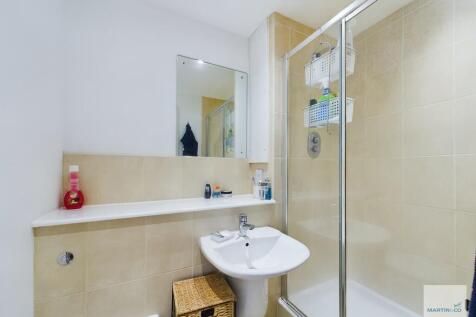 CAM03394G0-PR0203...