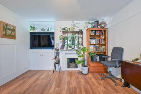 BURNET GROVE