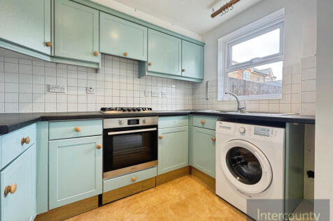Southmill Road, Bishop's Stortford, Hertfordshire, CM23 photo 4