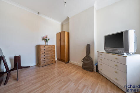 6e501b0b409b440984a031d6ffd83403