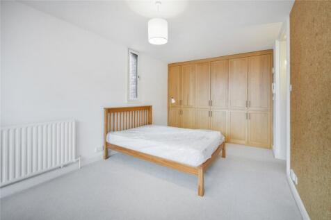 Reception/Bedroom