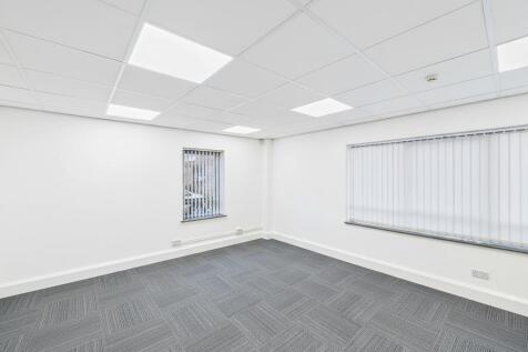 Office to rent Image 3