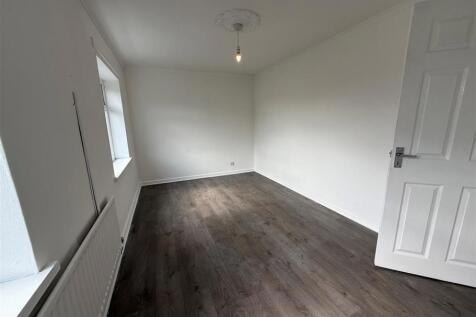 Langdale Crescent, Middlesbrough. photo 3