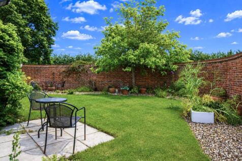 garden 3.jpg