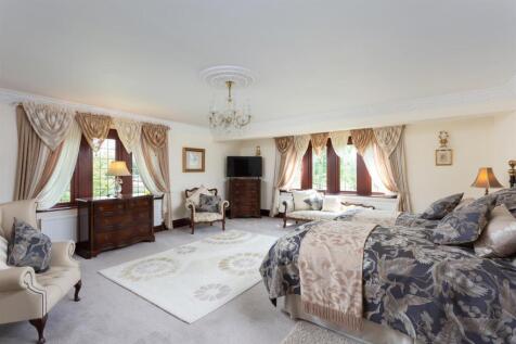 Principal Bedroom Suite