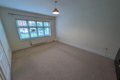 Wentwood Crescent, Clayton-le-woods, Lancashire photo 3