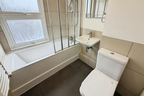 Wellington Road, London, E7 photo 5