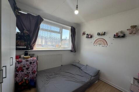 72A Eton Avenue, ...