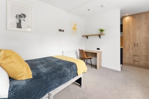 Room 6 - Studio 